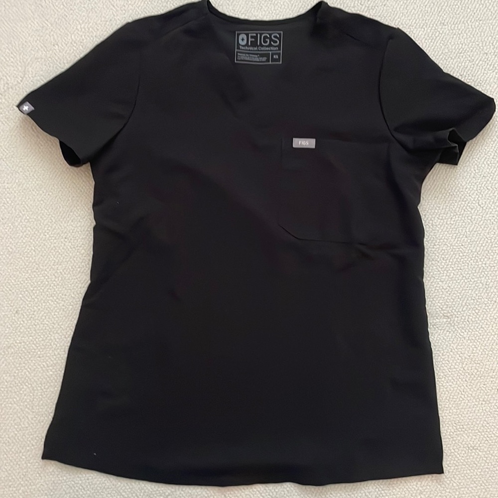 FIGS Catarina Scrub Top